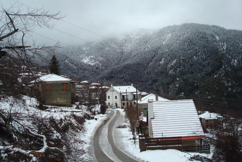 Отель Elatou Ано-Хора Экстерьер фото